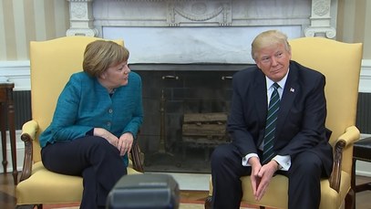 Trump et Merkel mal à l'aise